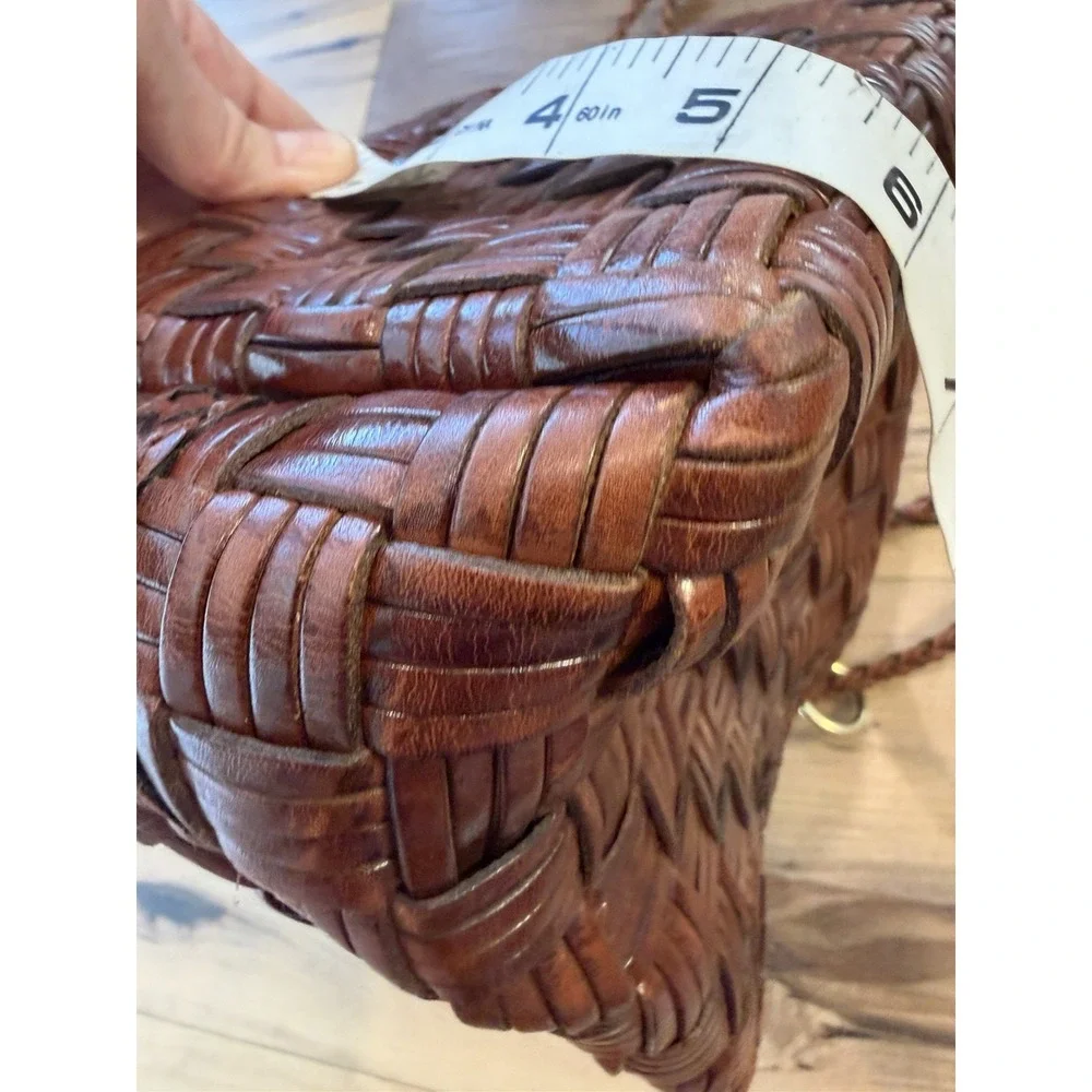 Vintage CEM Woven Leather Handbag Bucket Basket Weave Magnetic Snap Boho 80s 90s